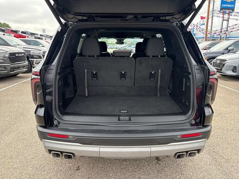Used 2026 Chevrolet Traverse LT w/ Driver Confidence Package AWD/4WD image 22