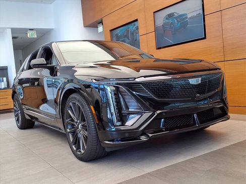 New 2026 Cadillac Lyriq V AWD/4WD image 3