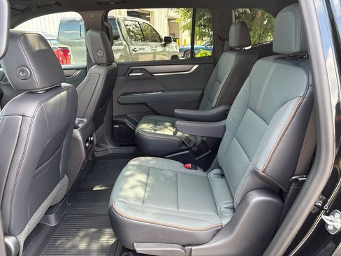 New 2026 GMC Acadia AT4 w/ Super Cruise Package AWD/4WD image 40