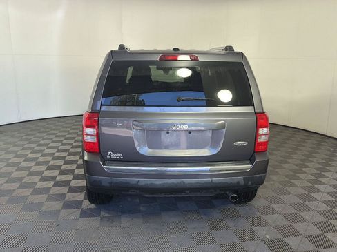 Used 2017 Jeep Patriot High Altitude FWD image 4