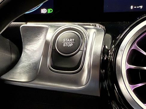 Used 2023 Mercedes-Benz EQB 250+ image 31