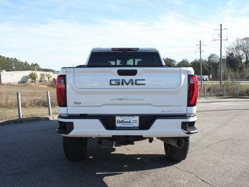 Used 2025 GMC Sierra 2500 Denali Ultimate image 24