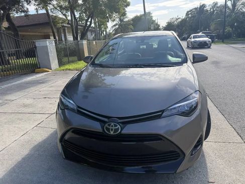 Used 2019 Toyota Corolla LE FWD image 6