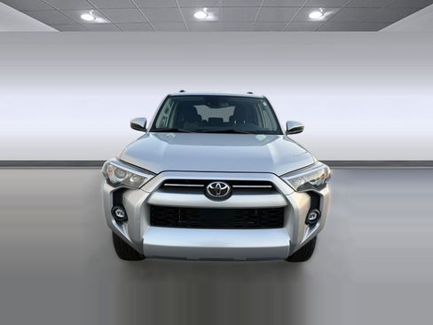 Used 2024 Toyota 4Runner SR5 image 6
