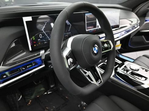 New 2026 BMW 760i xDrive w/ Executive Package AWD/4WD image 18