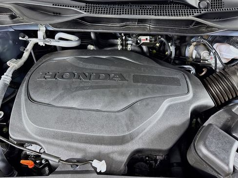Used 2025 Honda Odyssey Sport-L image 43