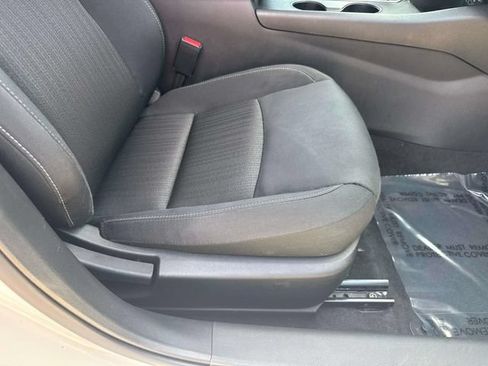 Used 2025 Nissan Altima 2.5 SV FWD image 16