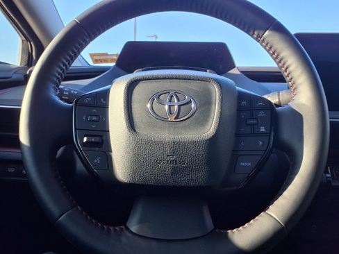 Used 2024 Toyota Prius Prime XSE image 9