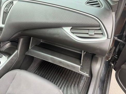 Used 2024 Chevrolet Malibu RS FWD image 39