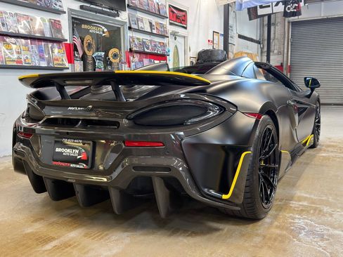 Used 2020 McLaren 600LT Spider RWD image 7