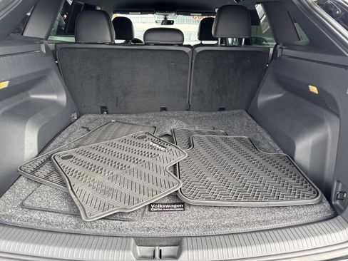 Certified 2022 Volkswagen Atlas Cross Sport SE FWD image 5