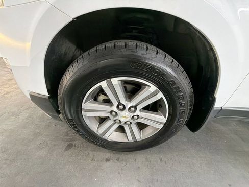 Used 2017 Chevrolet Traverse LT FWD image 28