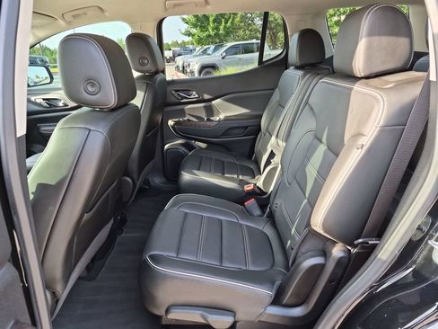 Used 2021 GMC Acadia Denali w/ Denali Technology Package FWD image 35