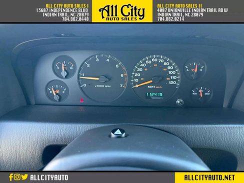 Used 2004 Jeep Grand Cherokee Laredo w/ Convenience Group RWD image 18
