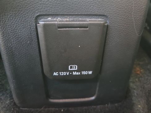 Used 2018 Buick Encore Essence w/ Experience Buick Package image 13