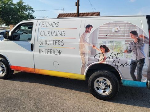 Used 2018 Chevrolet Express 2500 w/ Driver Convenience Package image 7