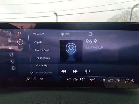 Certified 2025 Buick Enclave Preferred image 21