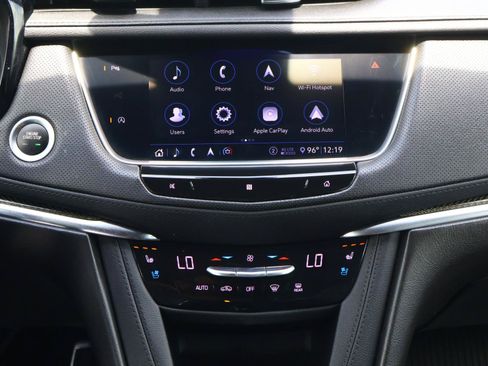Used 2020 Cadillac XT5 Sportv AWD/4WD image 16