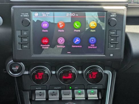 Used 2024 Toyota GR86 Premium RWD image 18