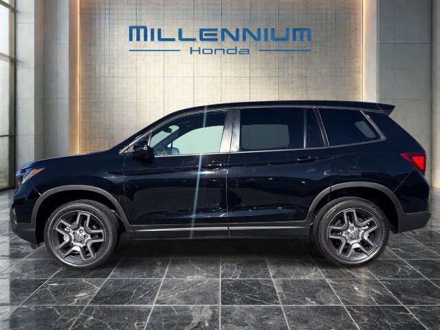 Used 2023 Honda Passport EX-L image 2