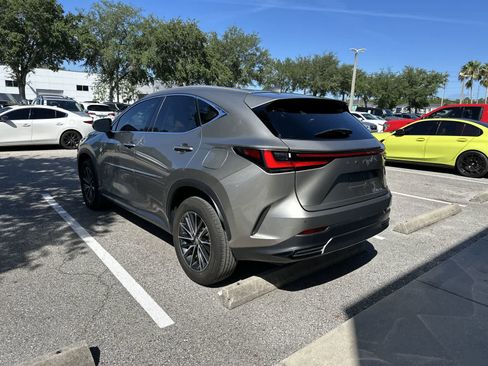Used 2025 Lexus NX 250 FWD w/ Towing Package (2000 Lbs) image 6