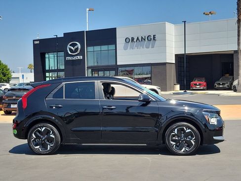 Used 2023 Kia Niro Wave FWD image 35