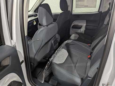 New 2025 Ford Maverick XLT w/ XLT Luxury Package image 10