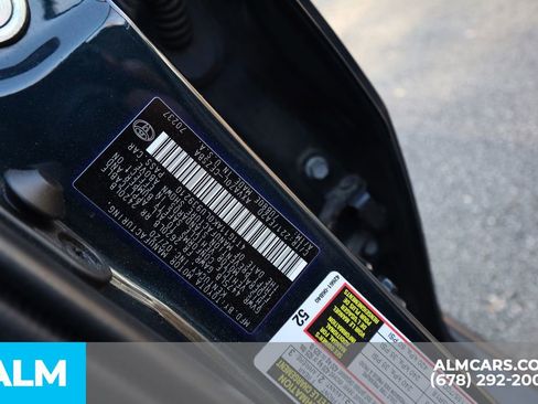 Used 2020 Toyota Camry SE image 36