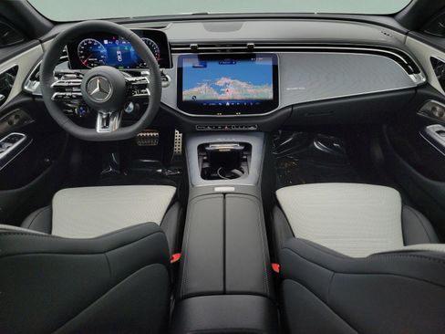 New 2026 Mercedes-Benz E 53 AMG e 4MATIC Sedan image 11