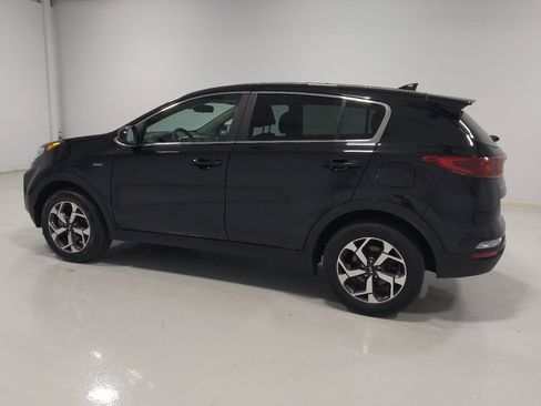Used 2021 Kia Sportage LX AWD/4WD image 3