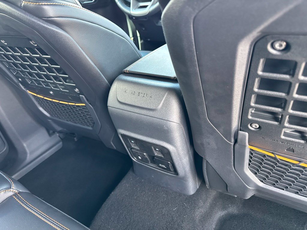 Used 2024 Ford Bronco Badlands AWD/4WD image 17