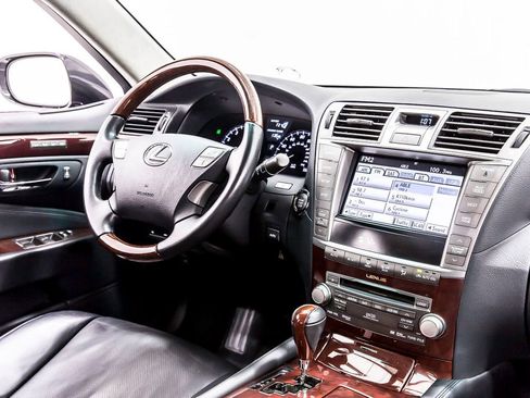Used 2010 Lexus LS 460 L RWD image 22