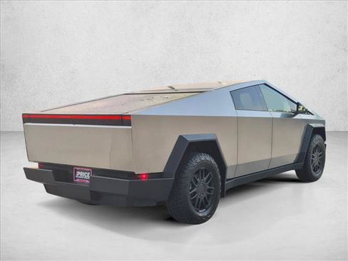 Used 2025 Tesla Cybertruck AWD Crew Cab image 5
