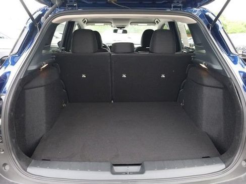 Certified 2025 Nissan Kicks SV AWD/4WD image 7