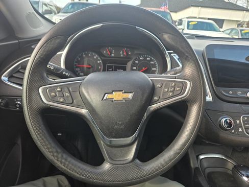 Used 2019 Chevrolet Malibu LT FWD image 42