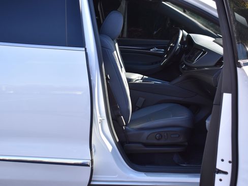 Used 2023 Buick Enclave Essence w/ Experience Buick Package image 29