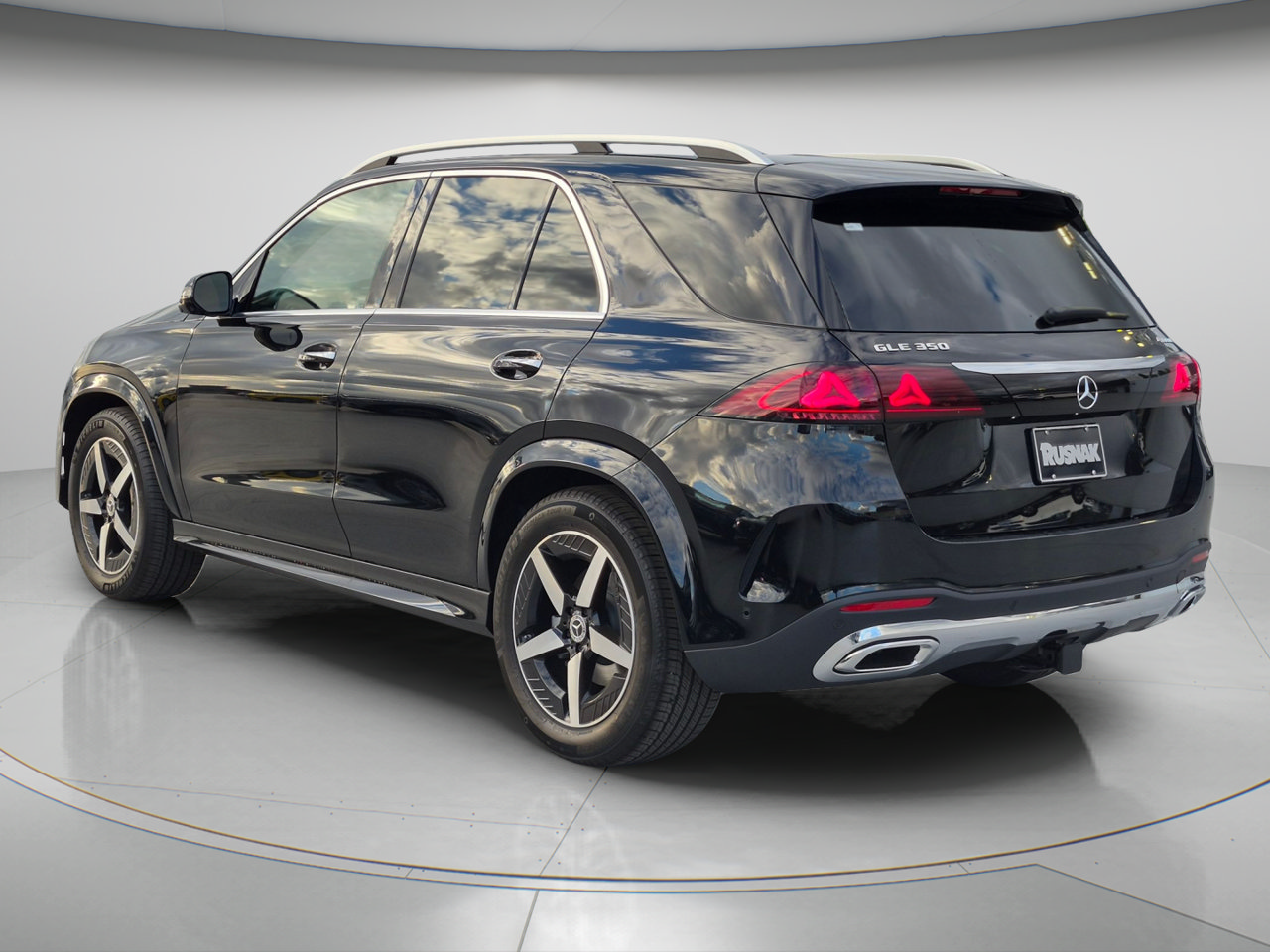 New 2027 Mercedes-Benz GLE 350 4MATIC image 2