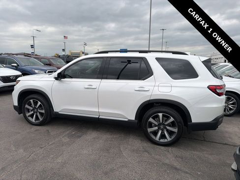 Used 2025 Honda Pilot Elite image 8