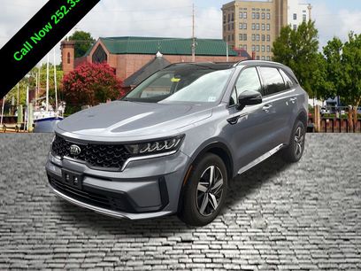 Used 2021 Kia Sorento S w/ Panoramic Sunroof Package
