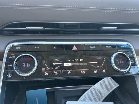 Used 2022 Genesis GV80 2.5T w/ Advanced Package 02 AWD/4WD image 22