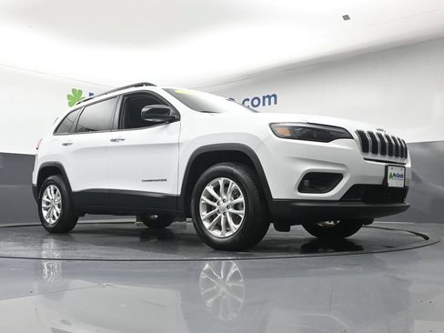 Used 2022 Jeep Cherokee Latitude Lux w/ Sun & Sound Group AWD/4WD image 25