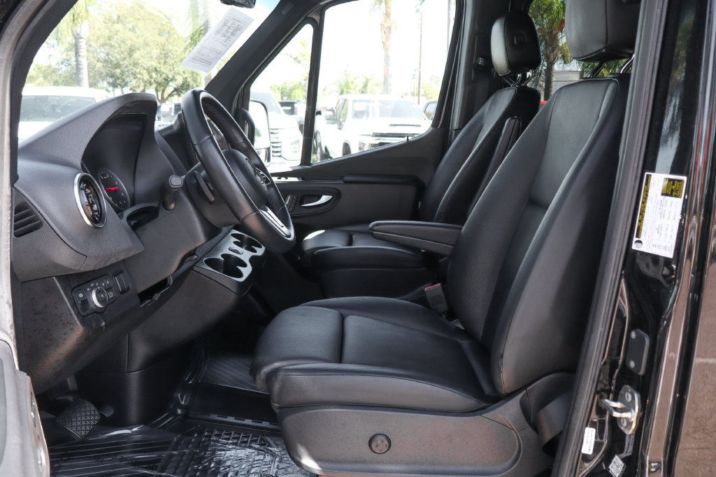 Used 2023 Mercedes-Benz Sprinter 2500 image 23