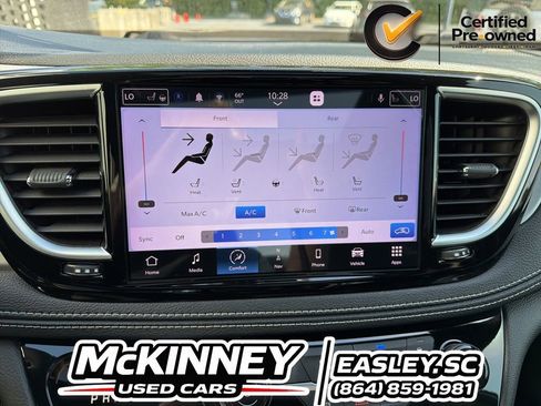 Certified 2023 Chrysler Pacifica Limited w/ S Appearance Package FWD image 89