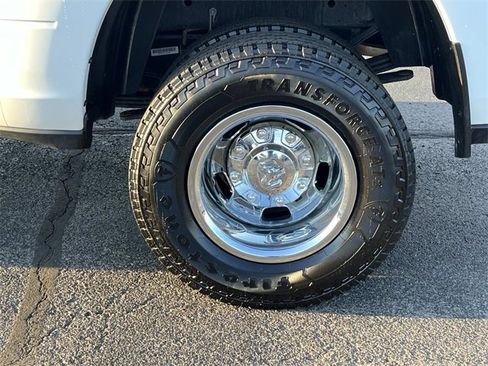Used 2024 RAM 3500 Big Horn image 13