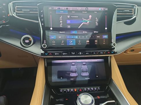 New 2026 Jeep Grand Wagoneer L Summit AWD/4WD image 26
