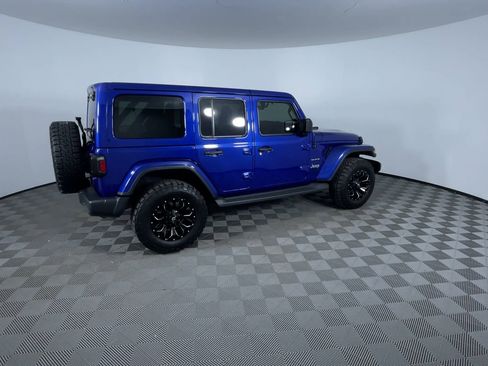 Used 2018 Jeep Wrangler Unlimited Sahara image 9