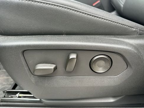 Used 2022 Chevrolet Silverado 1500 LTZ w/ LTZ Premium Texas Edition image 16