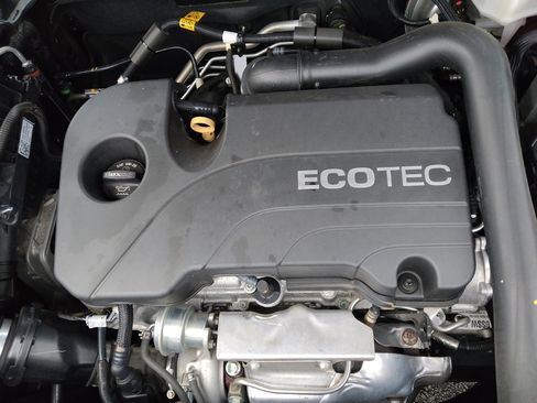 Used 2020 Chevrolet Equinox LT w/ LPO, Floor Liner Package image 30