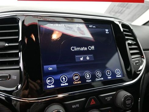 Used 2019 Jeep Grand Cherokee Altitude image 34