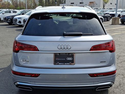 Used 2023 Audi Q5 2.0T Premium Plus w/ Premium Plus Package AWD/4WD image 12
